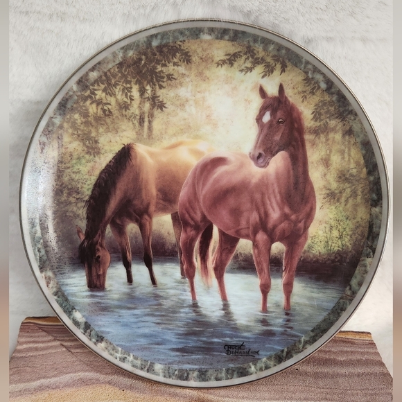 Bradford Exchange Horse plate "The watering hole" - Picture 4 of 4